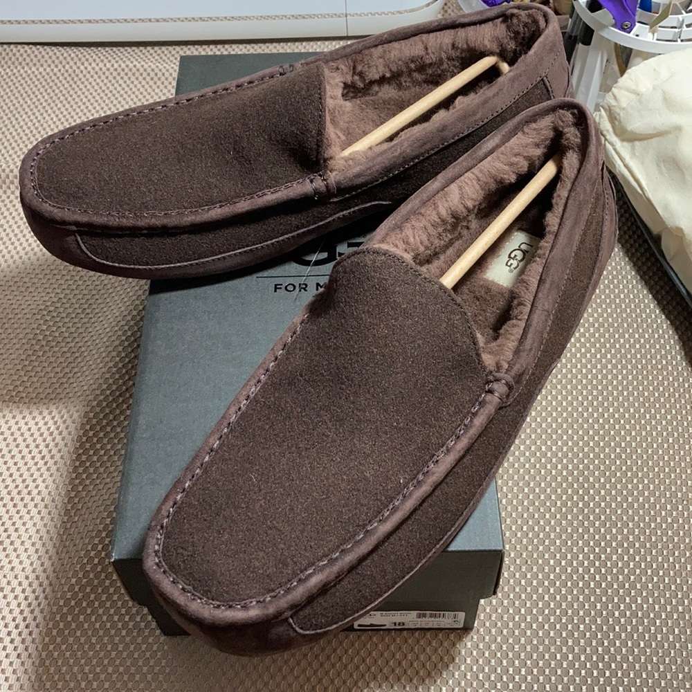 Ugg Ascot wool slippers